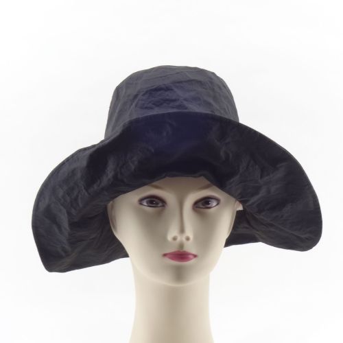 NICKI MARQUARDT HOED ZWART