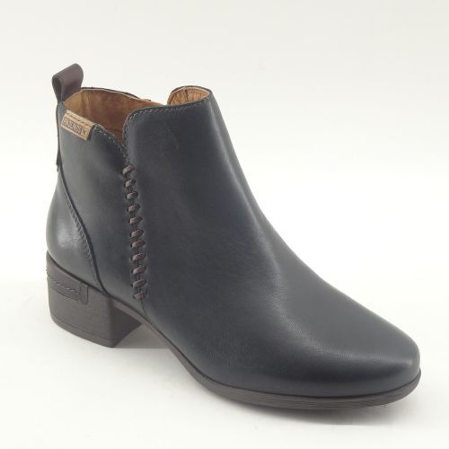 PIKOLINOS KORT LAARSJE ZWART